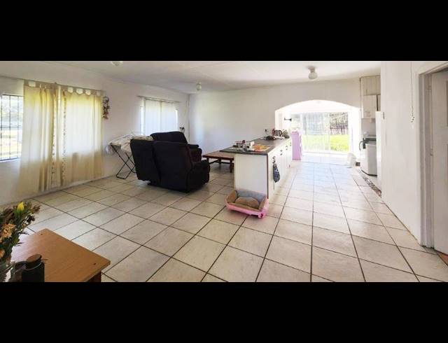 3 BEDROOM HOUSE RENTED IN THEESCOMBE